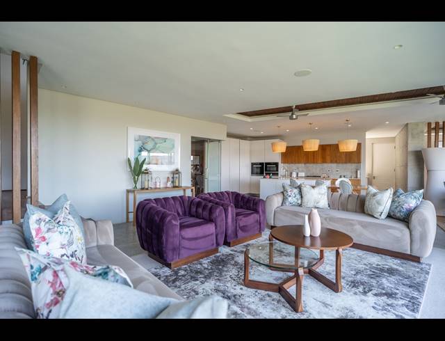 4 BEDROOM HOUSE FOR SALE IN UMHLANGA RIDGE